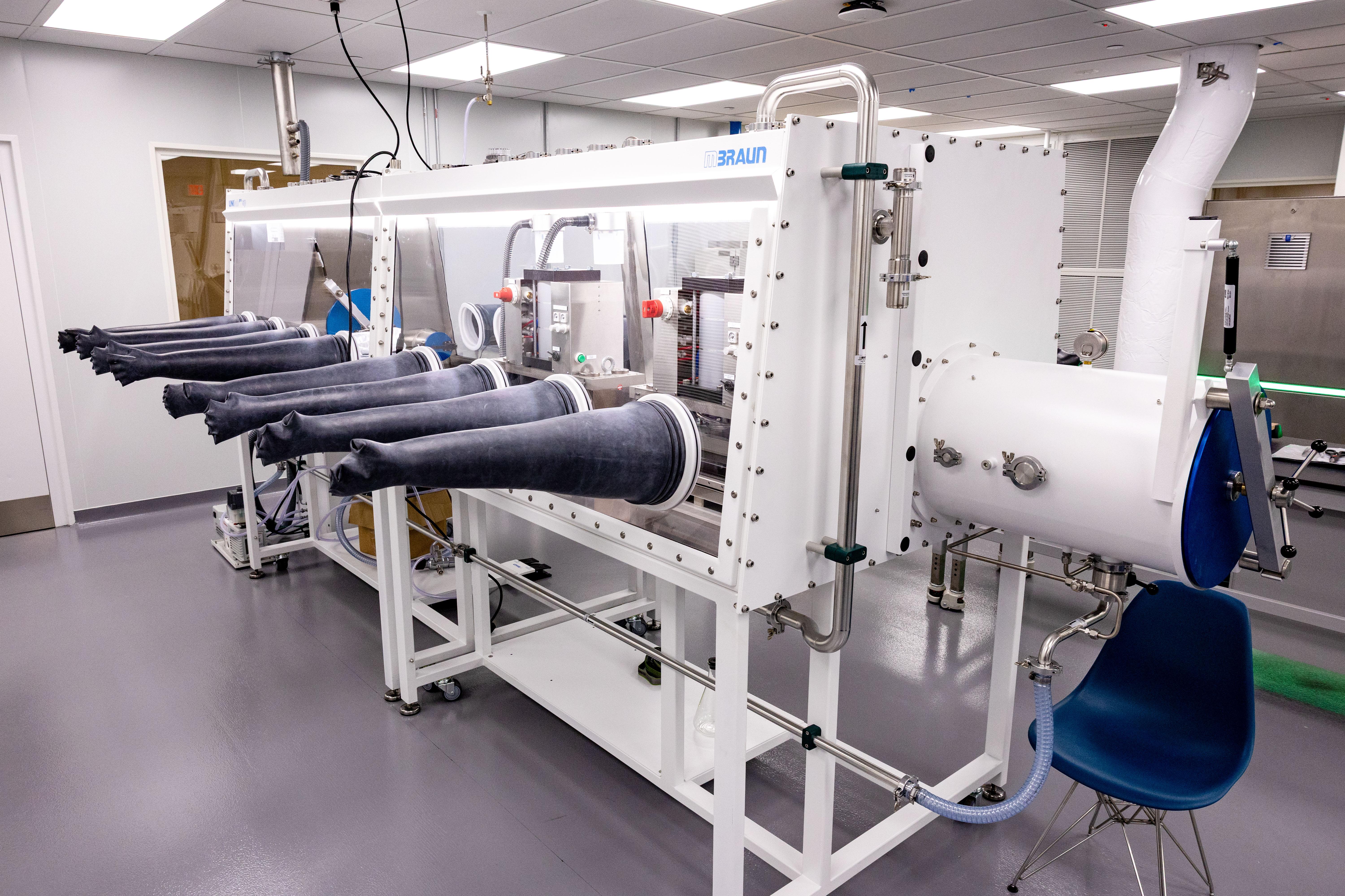 A glovebox in the Battery Center.